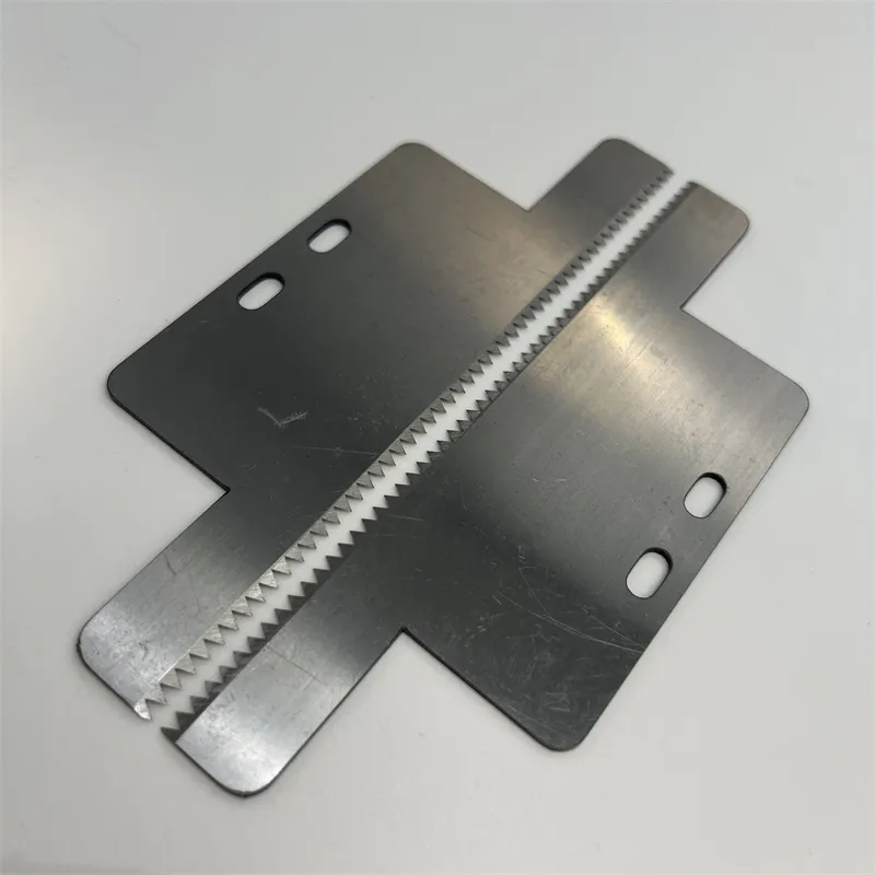 Coltelli di taglio di carta di plastica Lame da taglio dentale Imballaggio denti dentellati Lama da segatura 0