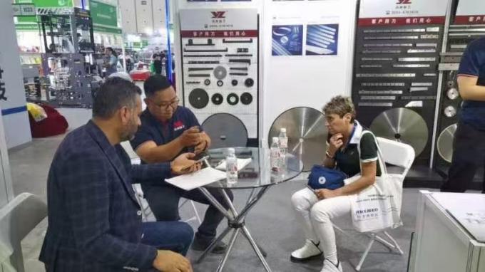 Lama per sega circolare da 610 mm per taglierina di carta tissue, spessore 4,76 mm e profondità di taglio di 2,5 pollici 9